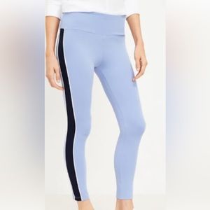 Lou & Grey feel Good Side Stripped Leggings